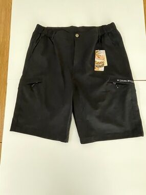 Men's Black Cargo Shorts with Zip Pockets